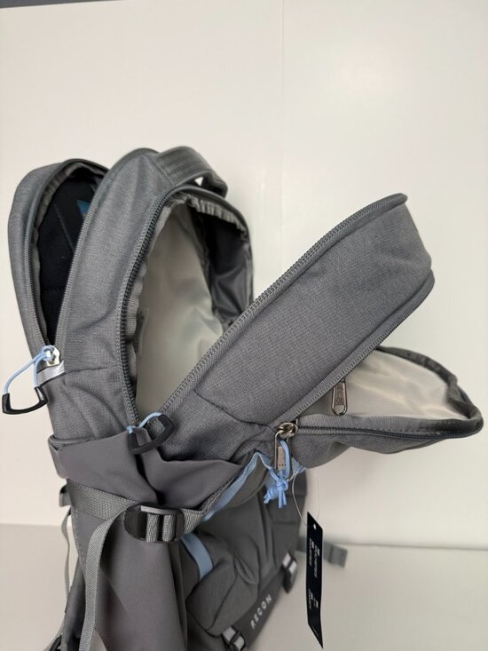 The North Face Recon 16\